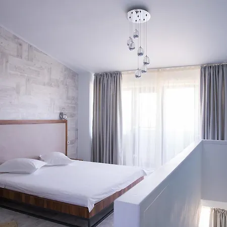 Nautic Luxury Club 4*